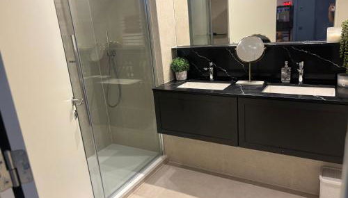 Stunning and central three bedroom Penthouse with roof terrace - Foto 5