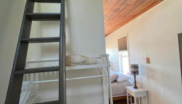 Bridge Tender Shack with hot tub on deck - Foto 2