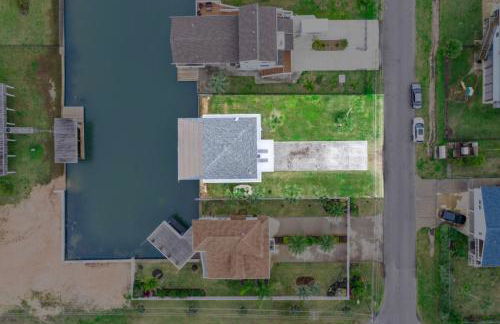 Canal Front Bungalow with Screened Patio and Kayaks - Foto 24