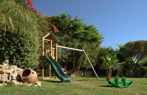 Christina Villas, Steps to Sandy Beach, By ThinkVilla - Photo 8