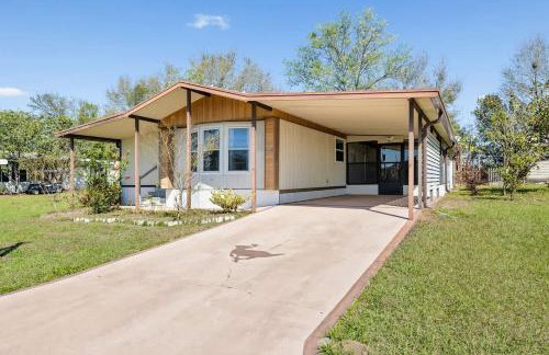 3 Bedroom, Comfy Home Dade City, Gated Community - Foto 6