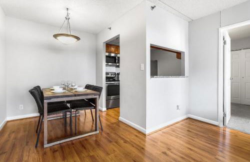 Prime Location for Business Stay - Photo 21