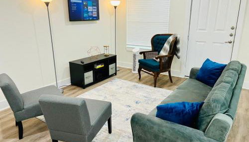 Apt 2 Bedrooms 2 Full Baths FREE Parking & FREE Laundry in Unit - Foto 2