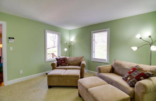 Smith Mountain Lake Getaway w/ Private Dock! - Foto 18