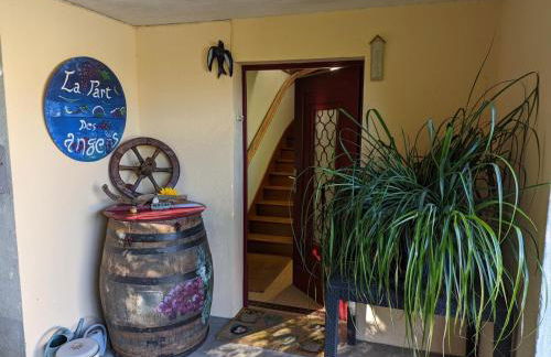 Charmant appartement avec terrasse et jardin, idéal pour 4 personnes, à Barbezieux - FR-1-653-196 - Foto 17