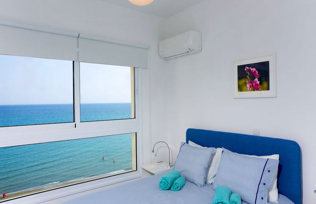 Limassol on the Beach Apartment - Foto 17