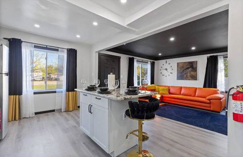 Dark House With HotTub TV in Rooms - Foto 53