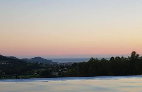 VillaCadière Vue Mer et Vignes Piscine à débordement - Foto 55