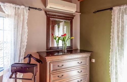 San Elias House - Photo 23