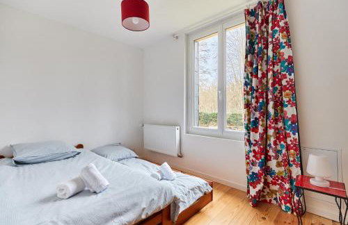 La Tourelle de Saint Michel de Livet - Parking - Foto 12