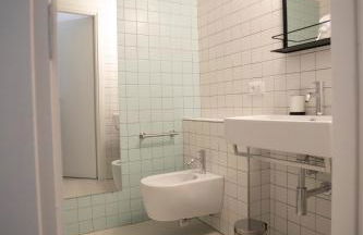 Cibrario Cit Apartment _ Circle - Photo 9