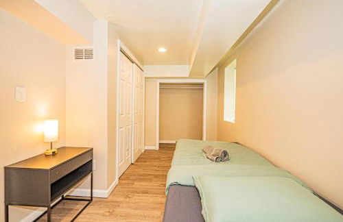 5BR 2 Bath Bath Near UMD and Metro to DC! - Foto 11