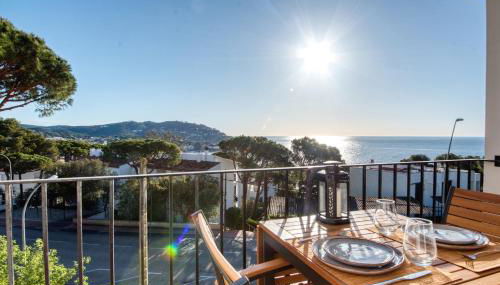 Apartamento de lujo con vistas al mar, a dos minutos de la playa - Foto 1