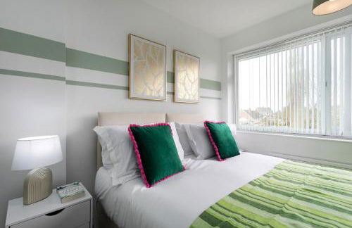 Cosy 4-BDR Family-Friendly House in North Hykeham, with High Speed Free WiFi, Secure Parking, Sleeps Up to 7, Long-Term Stays Allowed! - Foto 34