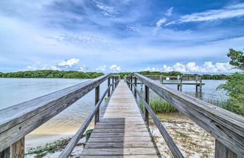 Walkable Beachfront Retreat on Cedar Key! - Foto 31