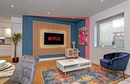 SUPERIOR AIRPORT SUITE, FREE Parking, Stylish, BALCONY, Two Bathrooms, Close To Airport, Station & Centre - Foto 1