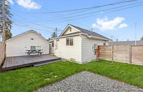 Cozy Bungalow Home 2br, 1ba - 9 min to Tacoma Dome - Foto 22