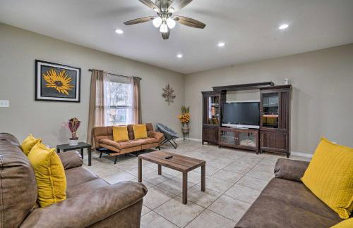 Pet-Friendly San Antonio Home w/ Yard & Patio! - Foto 2