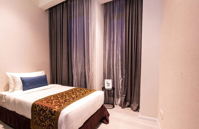 Expressionz Professional Suites by iHost Homes 2 - Photo 5