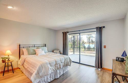 Lake Smith Getaway with Dock Families Welcome! - Foto 12