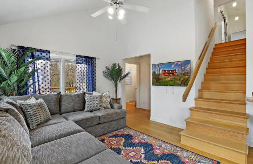 Rare Gem! Game Room, Hot Tub, Near Lake, Pet Ok - Foto 24