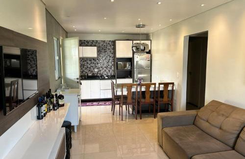 Casa na entrada da cidade - Foto 1