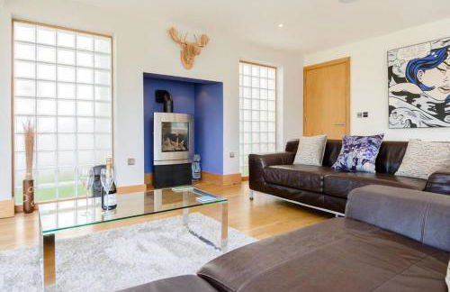 Osprey Lodge CW64 HOT TUB Lakeside Spa Property - Foto 8