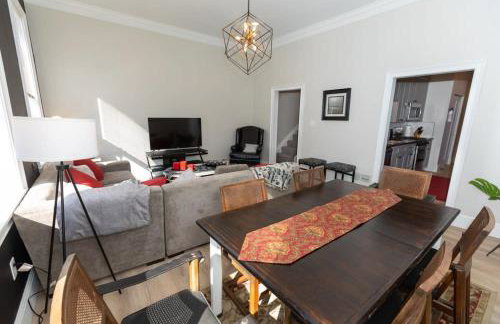 Historic & Sophisticated Walk to Casino Stadiums - Foto 4