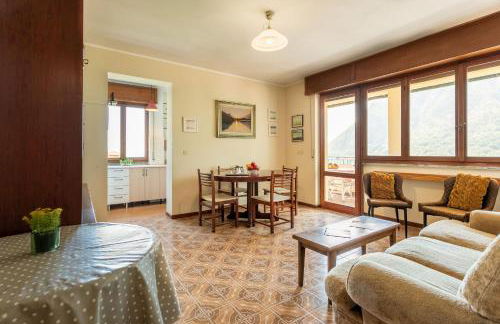 Sciura Elena's Terrace With Lake, Mounts & Valley by Halldis - Foto 3