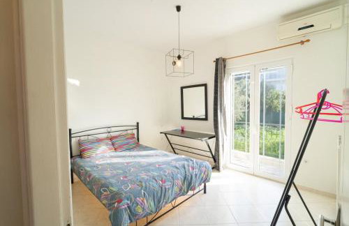 Modern 3 Bed Home with Balconies and Sea Access - Foto 41