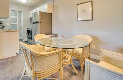 Lake Access and Community Pool Cozy Condo in Mound - Foto 6