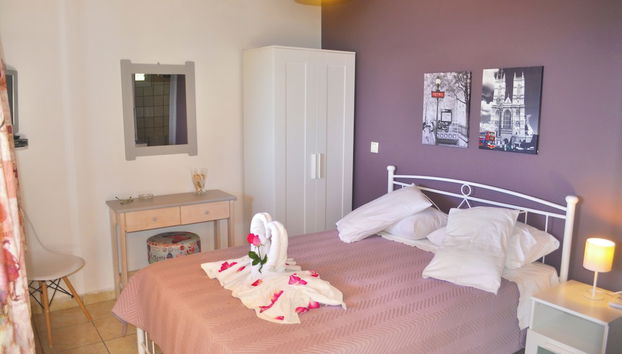 Villa Takis on Pelekas Beach Small House With Garden and sea View - Foto 3, Habitación