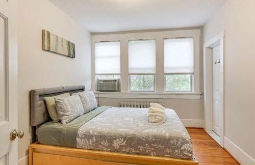 Walk Downtown Takoma Park Escape with Large Yard! - Foto 12