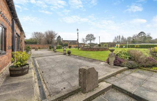 Pritams Gate 7 Bed 4 Bath Barn Conversion with Games Room Dog friendly Near the NEC & BHX - Foto 40