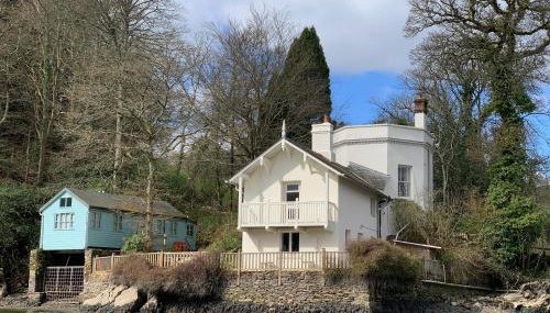 The Bathing House - Photo 1