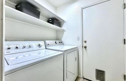 King Bed Retreat, Pet-Friendly, Rancho Cordova - Foto 19