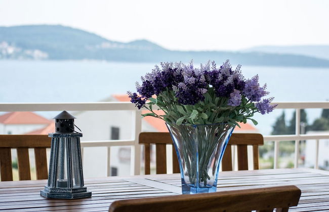 Apartment in Seget Donji With Terrace - Foto 35