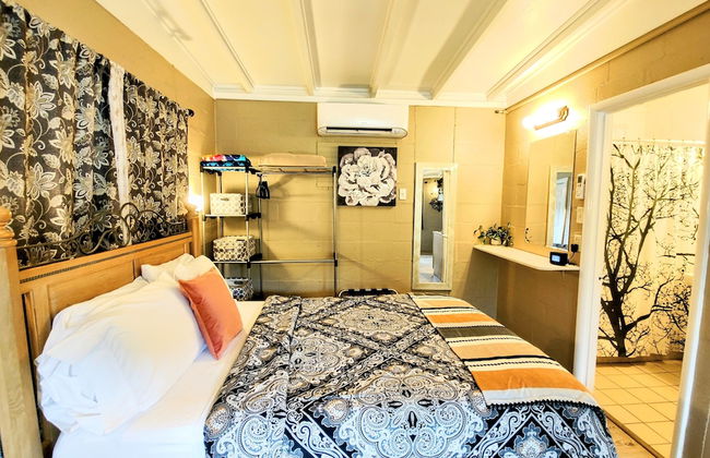 Edgewater Resort - Photo 8