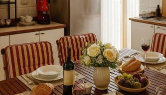 Spacious 130 sqm Luxury Apartment - 2 Bathrooms - Central Station & Old Town - Foto 5