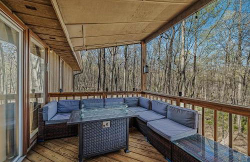Ma-ple Haven --Wifi, Fireplace, Deck, Fire Pit, Family Friendly, Game Room, Pool Access - Foto 10
