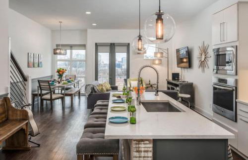 The NEW Nashview Rooftop-Skyline View - Sleeps 12 - Foto 1