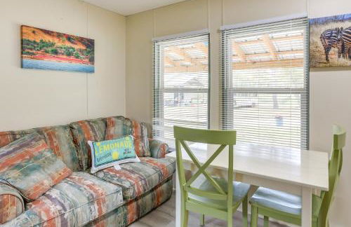 Morriston Getaway with Patio - Near HITS Farm! - Foto 4