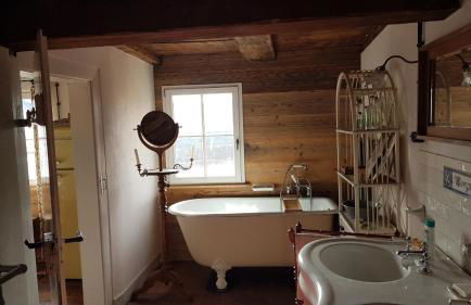 Historisches Fachwerkhaus "Hoher Hirschen" mit romantischem Hof und Garten - Charmantes Studio und grosses, museales Apartment - Foto 7