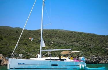 TROIA - Veleiro em marina - Foto 1