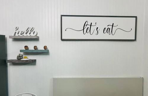 Walk to Dining Breweries and Shops Plus New Hot Tub - Foto 8