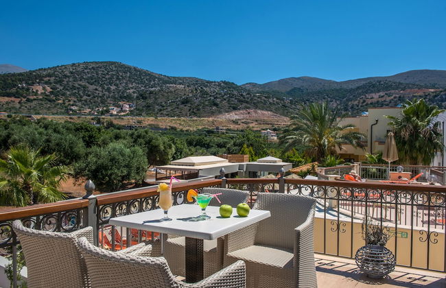 Bella Elena - Photo 12