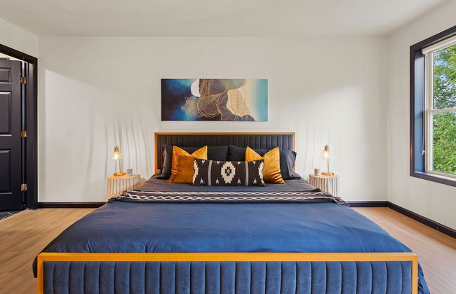 For Lake Sake by Avantstay Lakefront Hot Tub View - Photo 34