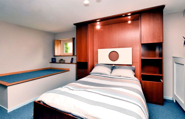 Magnificent Luxury Chateau in Vast Garden with Sauna & Hot Tubs - Photo 6