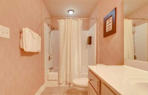 Community Pools and Beach Smith Mountain Lake Condo - Foto 20