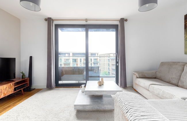 Idyllic 2 Bed Flat with Balcony in Canada Water - Foto 17